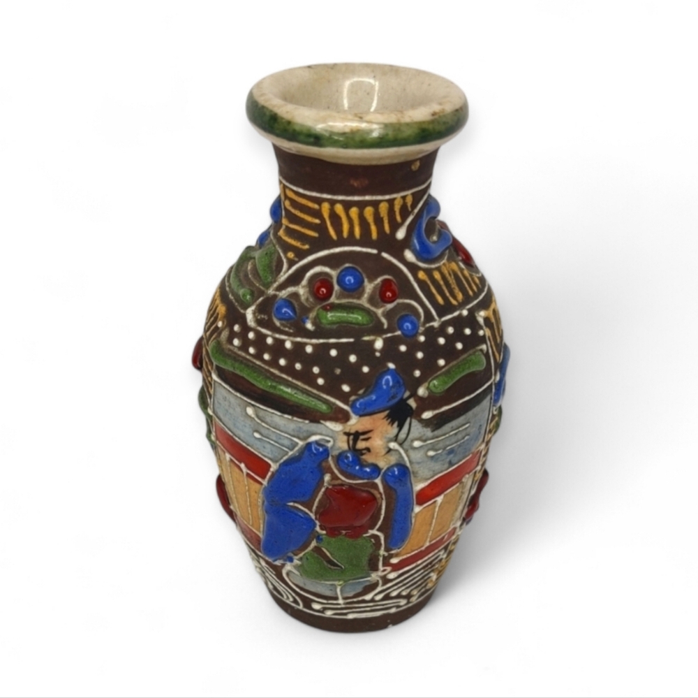 Vintage Japanese Hand Painted Miniature Satsuma Geisha‎ Moriage Vase
